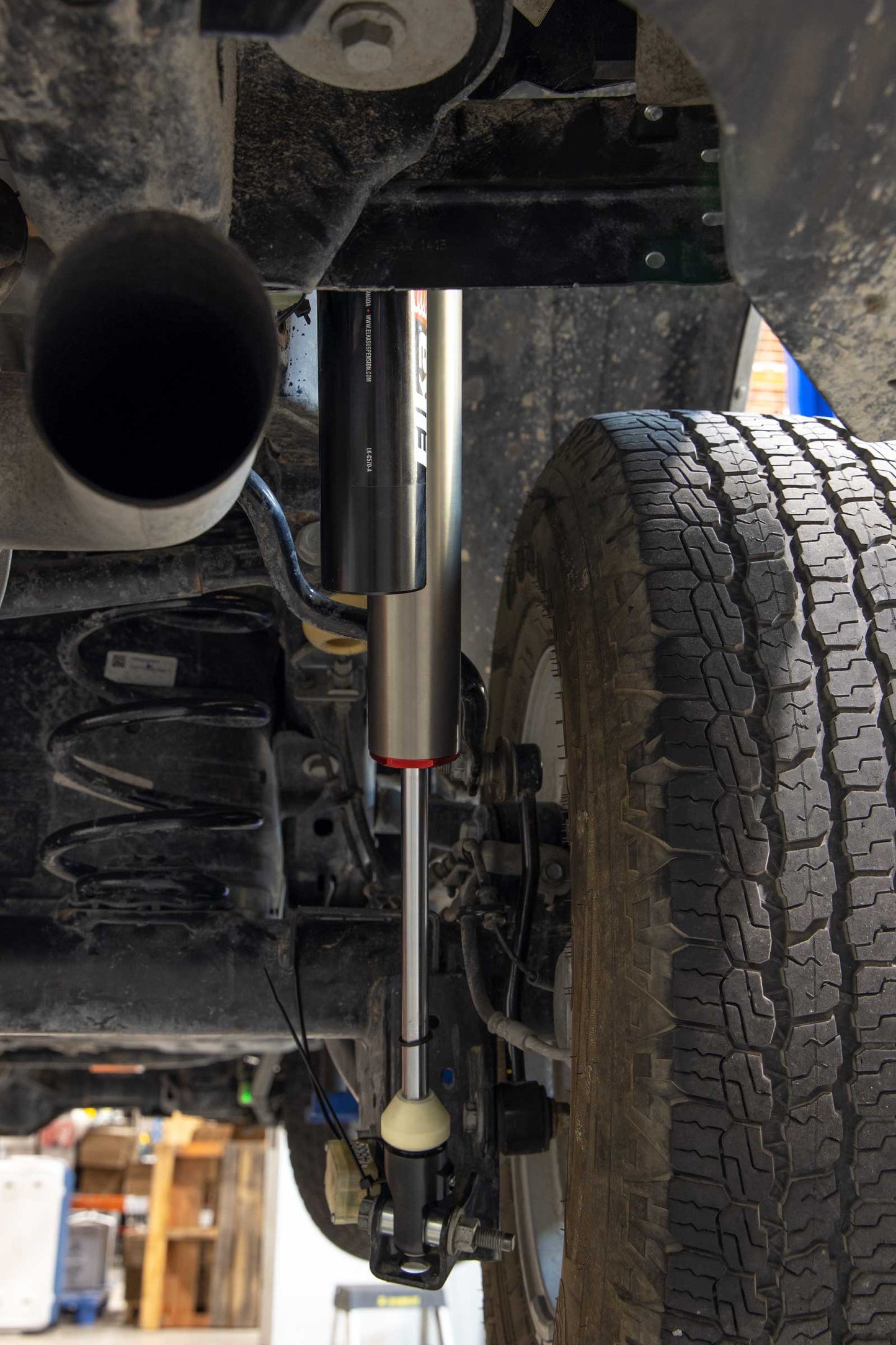 Elka 2.5 DC RESERVOIR FRONT & REAR KIT SHOCKS for JEEP GLADIATOR (JT), 2020 to 2025 (JT, 3.5 in. to 4 in. lift)